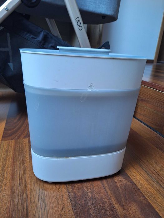 Електрически стерилизатор за шишета