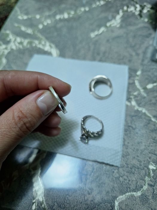 Продам серебро кольцо