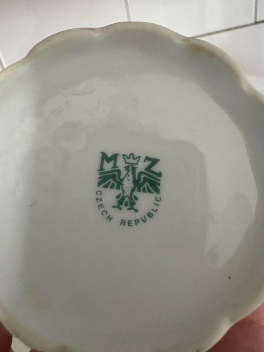 Продам сервиз в идеальном состояние