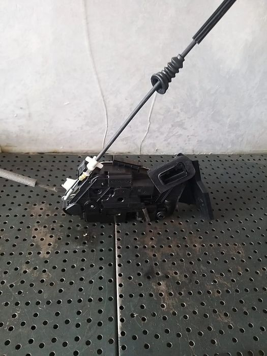 Broasca usa dreapta spate skoda yeti 5l 5k4839016f