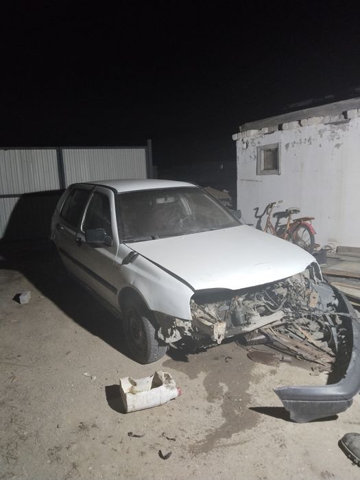 Фольксваген гольф на разбор