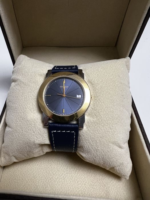 Tissot Swiss Made – cadran albastru sunburst – ETA 903.154 – Sapphire