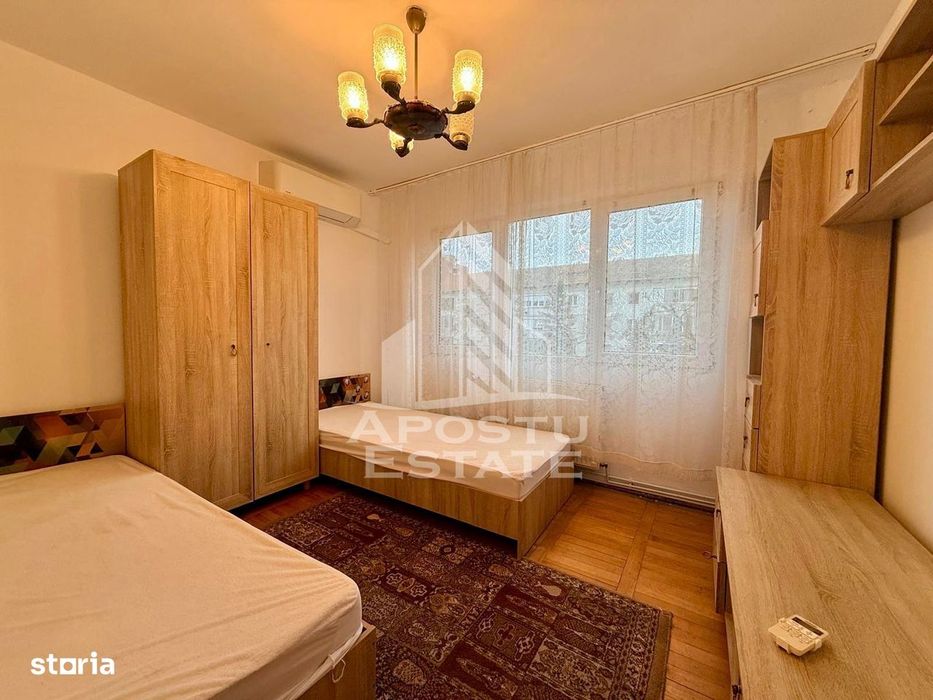 Apartament 4 camere, etaj intermediar, zona Circumvalatiunii,Timisoara