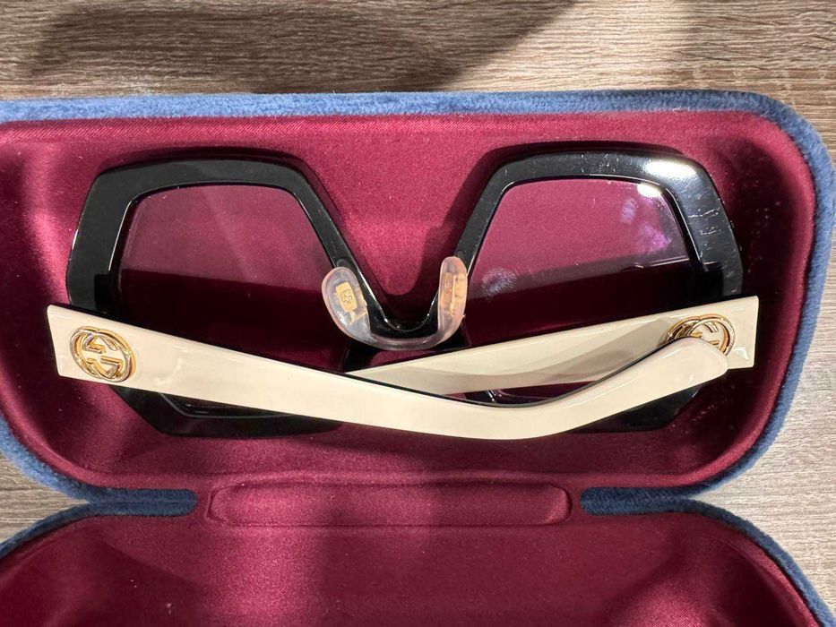 Предлагам ви Дамски Слънчеви очила Gucci GG0772S 012