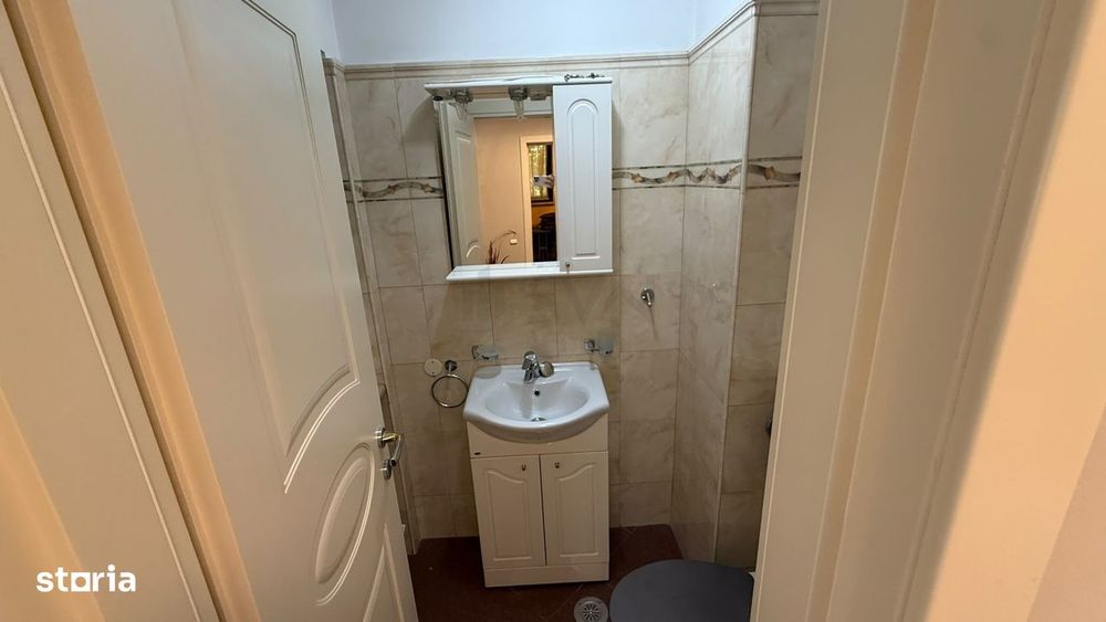 Apartament 4 camere decomandat, terasă, Aviatorilor