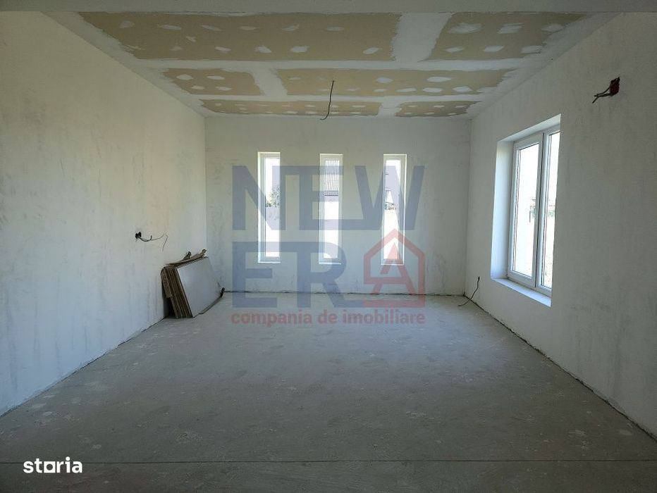 Vila de vanzare P+1, 5 camere, Samurcasi, Crevedia - zona lacuri