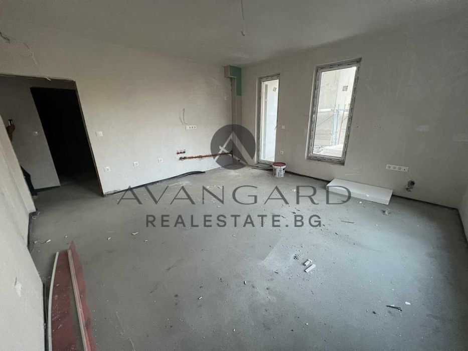 Продава се Тристаен апартамент в Пловдив, Кършияка - 145 кв.м за 1077 €/кв.м - Снимка #1