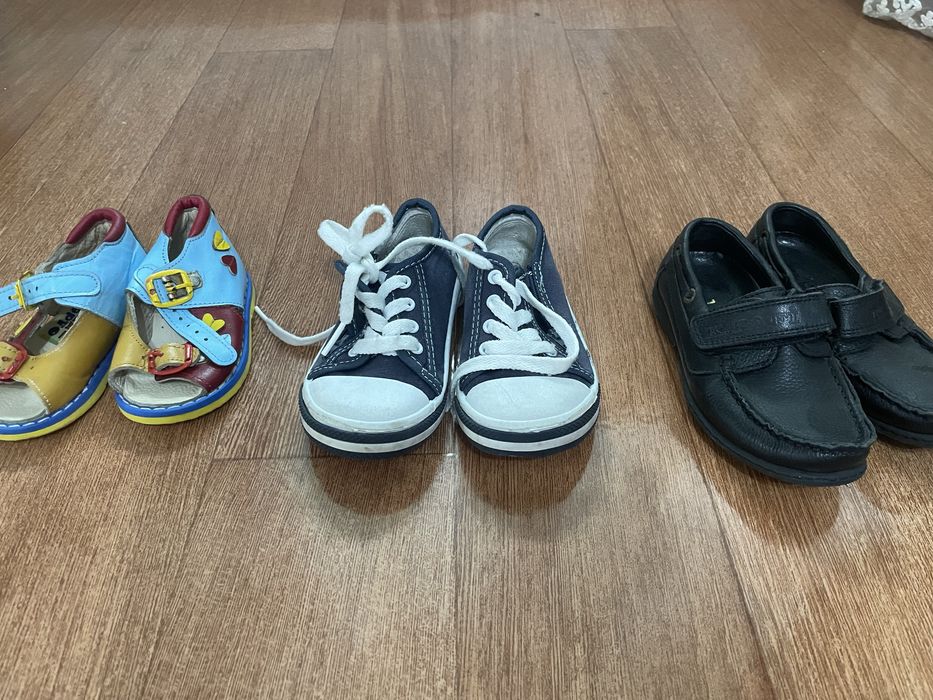 Продам обувь детскую для мальчиков