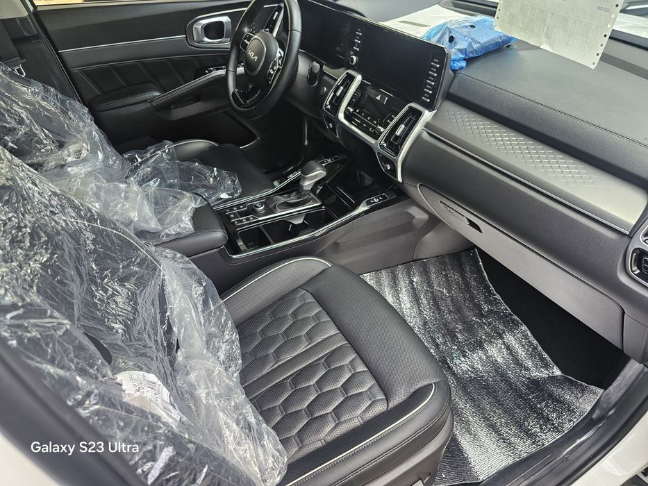 Kia Sorento 2.5 Full pozitsiyasi Black Edition
