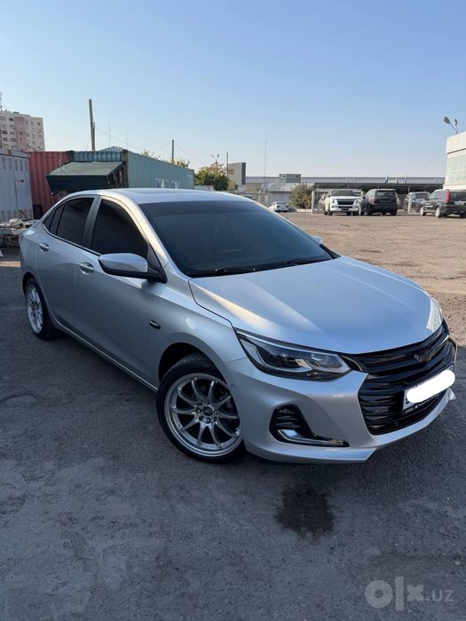 Продается Chevrolet Onix Premier