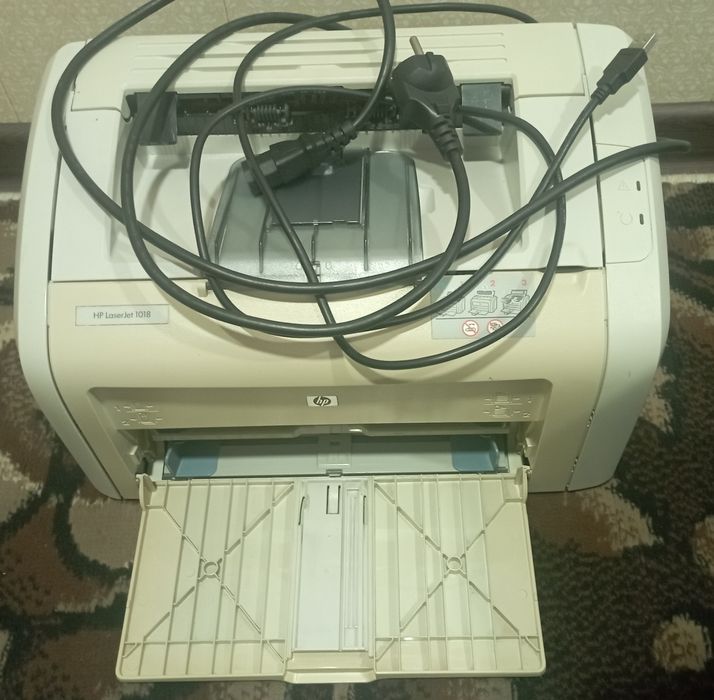 Принтер hp1018 б/у
