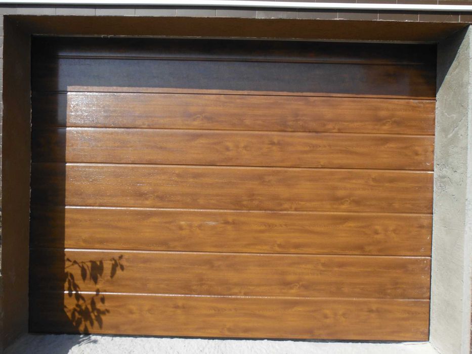 Vand Usa sectionala de garaj cu izolatie 2750L/2000 NUC sau Stejar Auriu