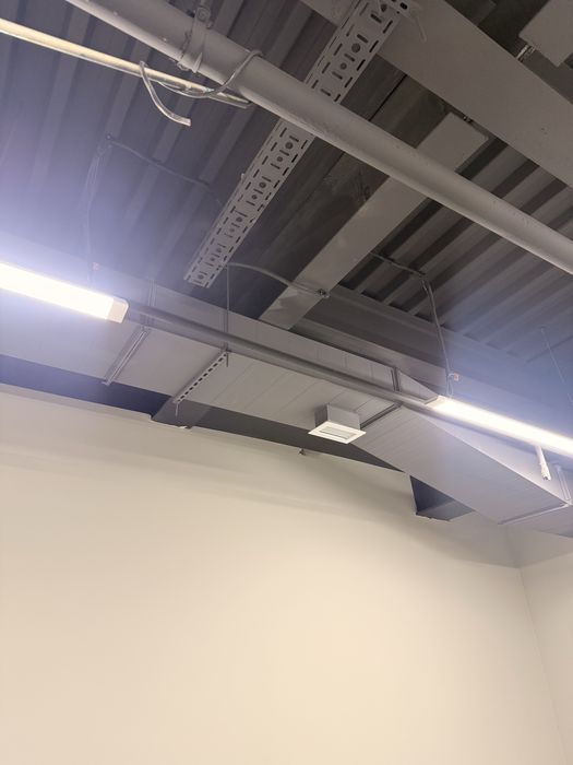 Покраска стен и потолков