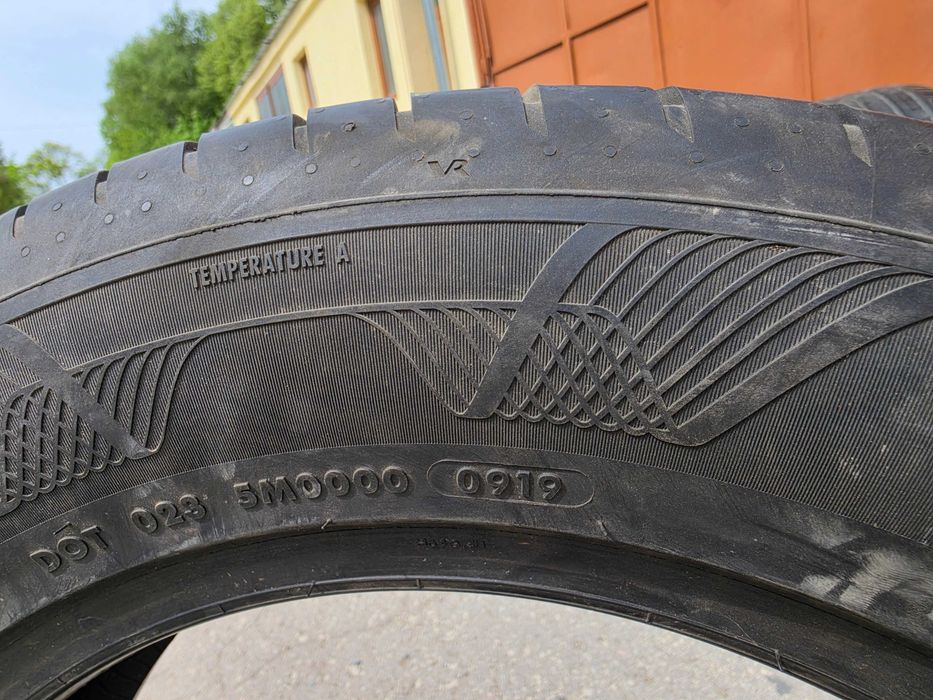 2 бр. летни гуми 215/60/16 Vredestein 6 mm DOT 0919