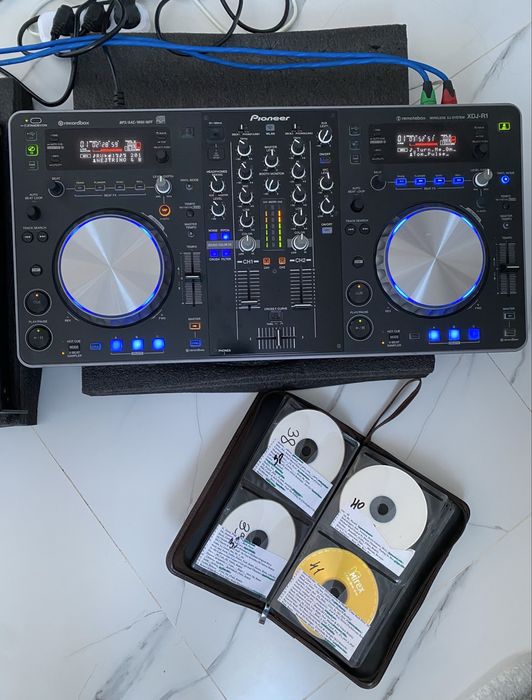 PIONEER XDJ-R1 CD/USB/IOS срочно продам