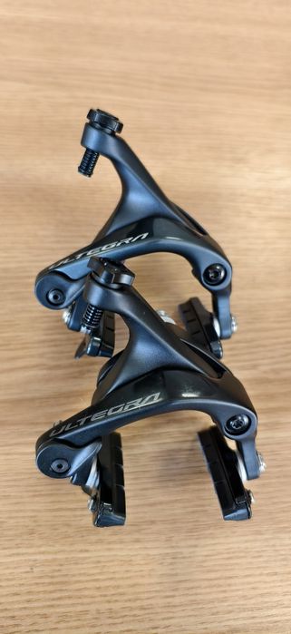 Комплект Шосейни спирачки Shimano Ultegra Front BR-R8000,Rear BR-R8100