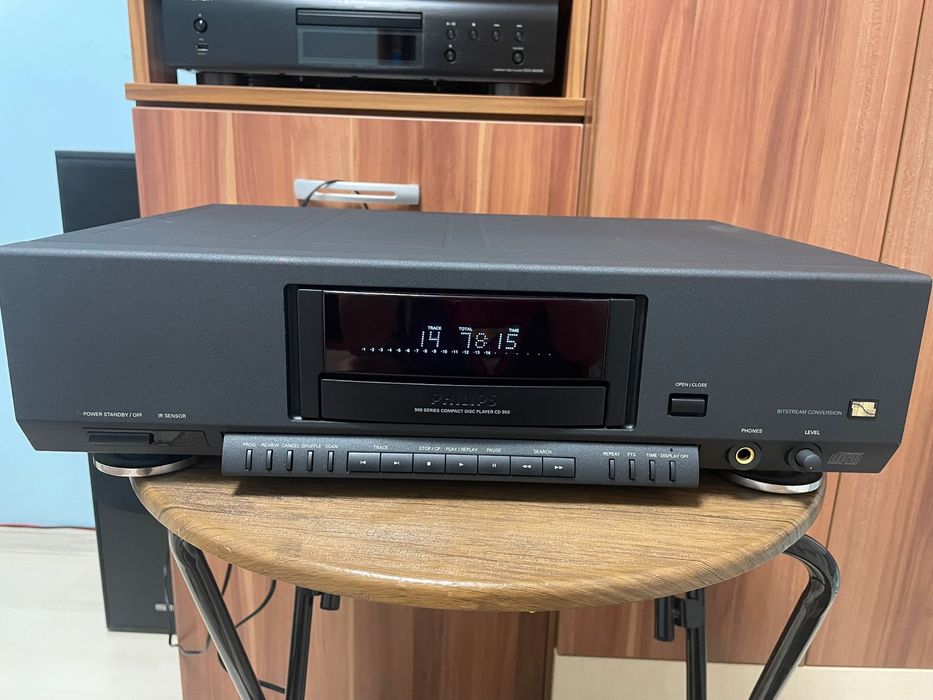Philips CD 950 Cimpact Disc Player