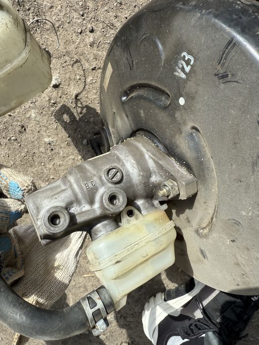 Тормозной цилиндр Лексус Рх 330