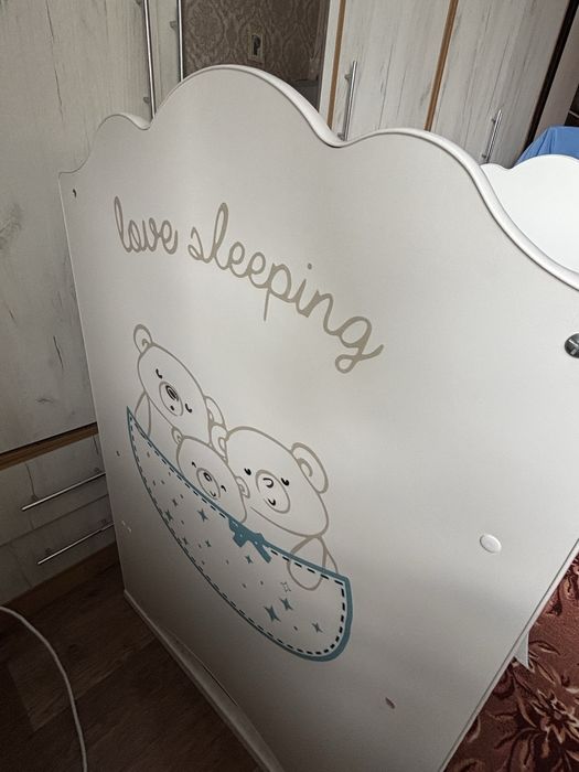 Продам кроватку детскую