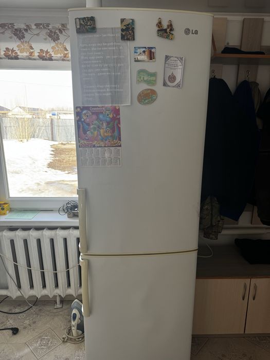 Продам холодильник