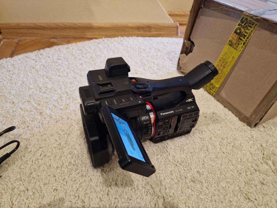 Camera video 4k Panasonic hc x1000 perfect functionala