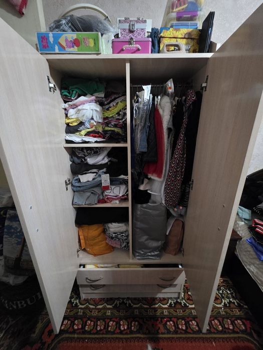 Шкаф для одежды отличный