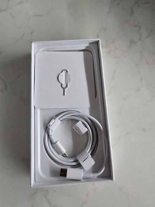 Iphone 13 mini stellar light