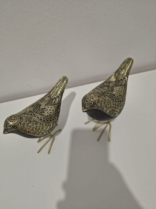 2 porumbei de la GILDE