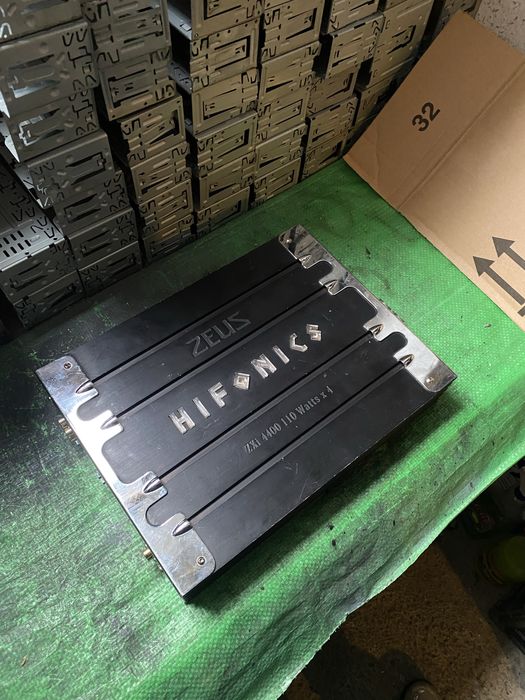 HIFONICS (USA) - Качествен и Мощен! - 4 канален усилвател за кола авто