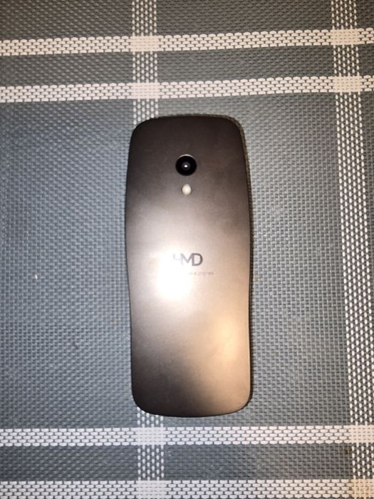 Продавам Nokia 3210