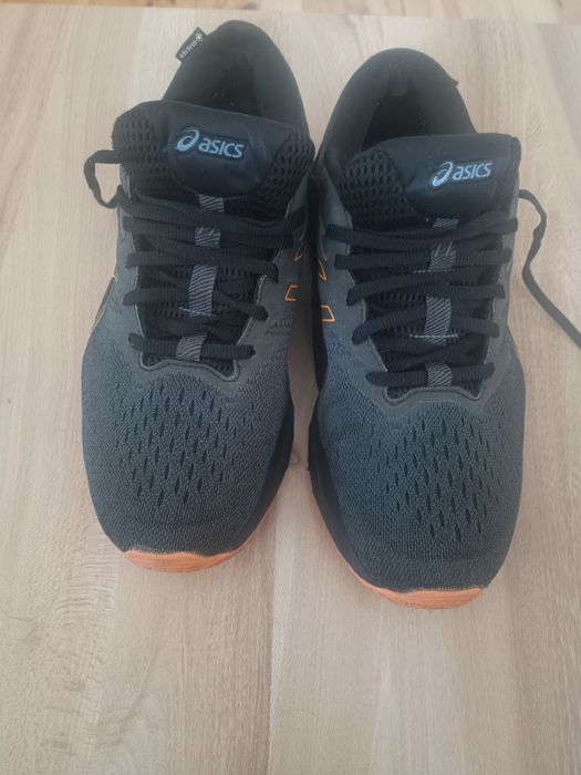 Маратонки ASICS GT1000