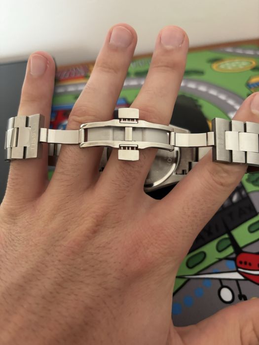 Tissot gentleman quartz blue dial