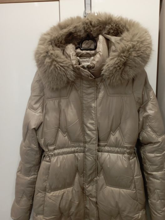 Дамско зимно бежаво яке с-м
