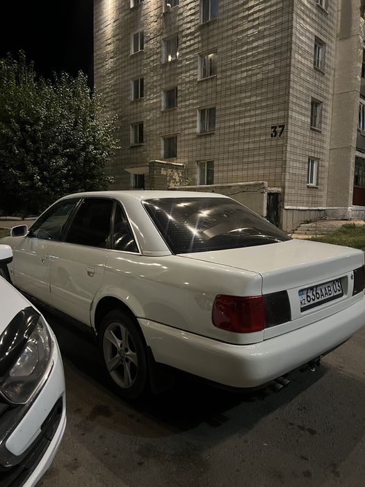 Продам машину audi a6 c4