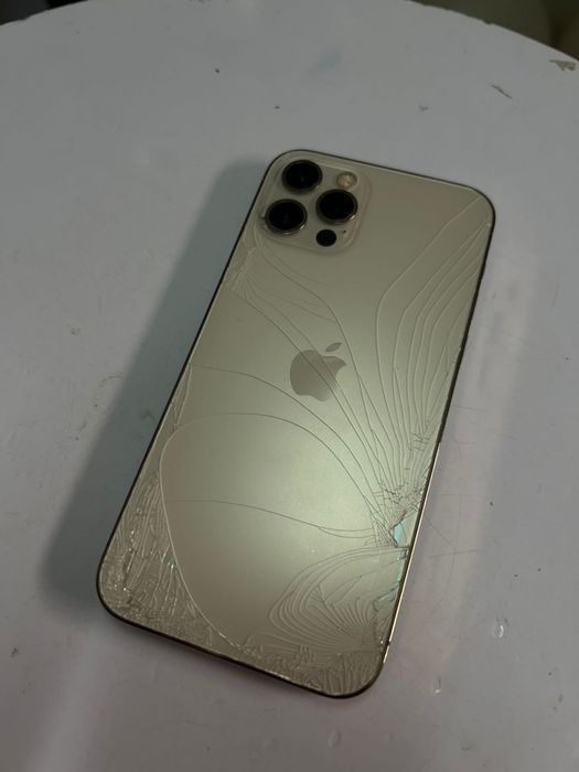 Айфон 12 pro (128) gold