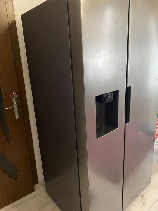 Vând frigider+congelator