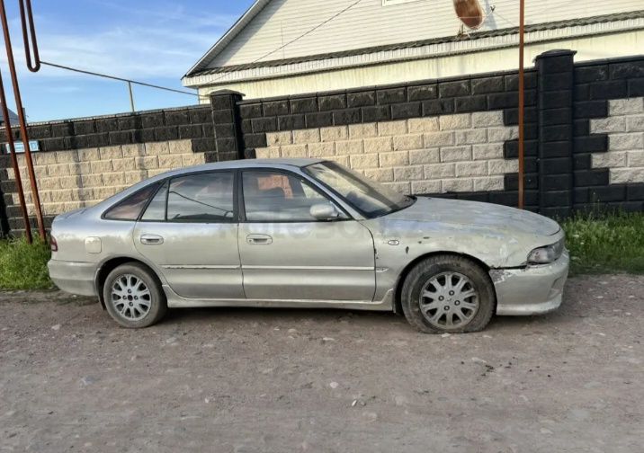 Дутый галант Разбор Запчасти