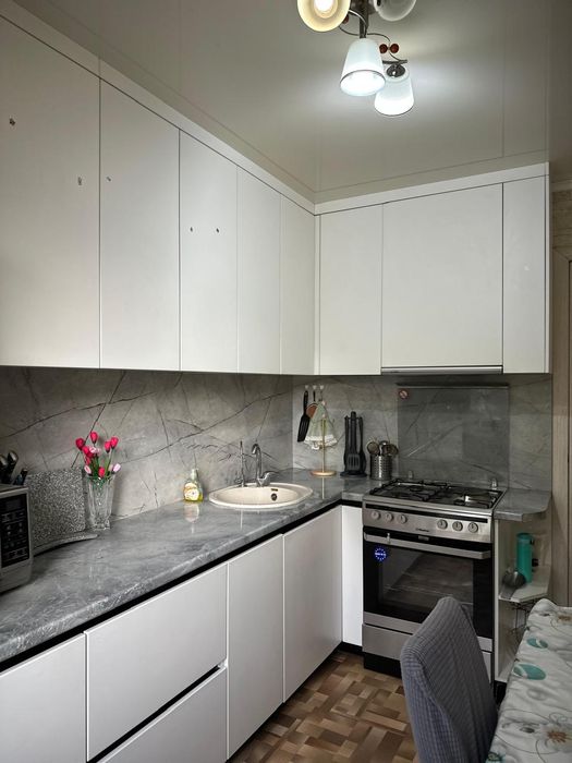 Продам трехкомнатную квартиру