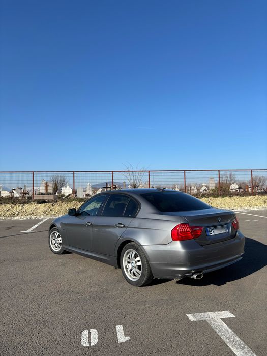 BMW Seria 3 2009 — imagine 3