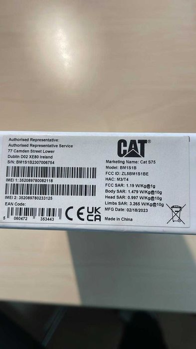 Telefon Cat s75 .