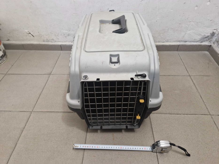 Транспортна кутия за куче