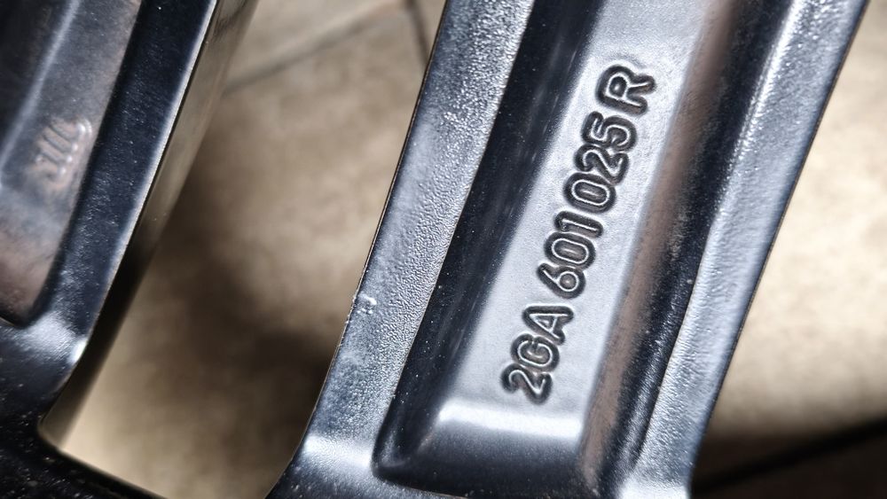 Jante vw passat b8 t - roc