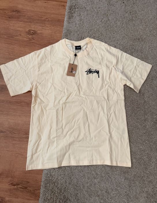 Tricou stussy bej