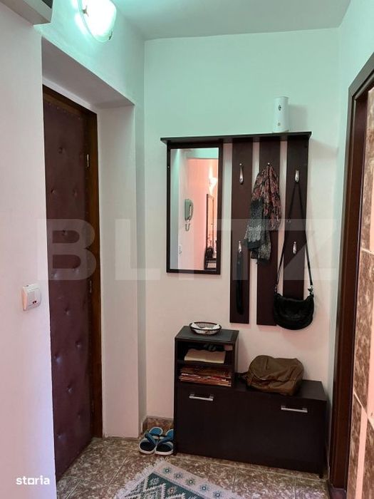 Apartament de vanzare, cu 3 camere, semidecomandat - in Vatra Dornei