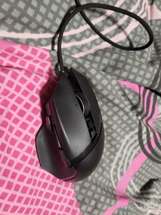 Vand mouse BASILISK v3 RAZER