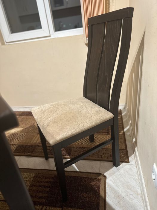 Трапезна/куненска маса масив разтегателна + 4 стола