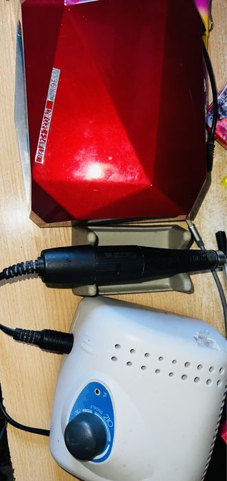 Продам машинку и лампу