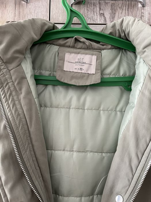 Короткая зимняя куртка