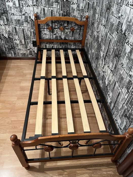 односпальная кровать