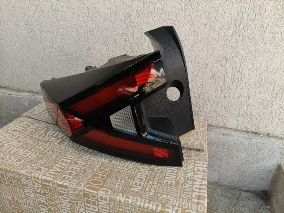 Lampa stop stanga si dreapta Dacia Bigster 2024 2025 2026